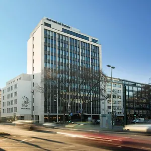 me-and-all-hotel-duesseldorf.topcolognehotels.com/